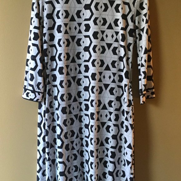 DIANE VON FURSTENBERG Silk Wrap Dress - Picture 5 of 8